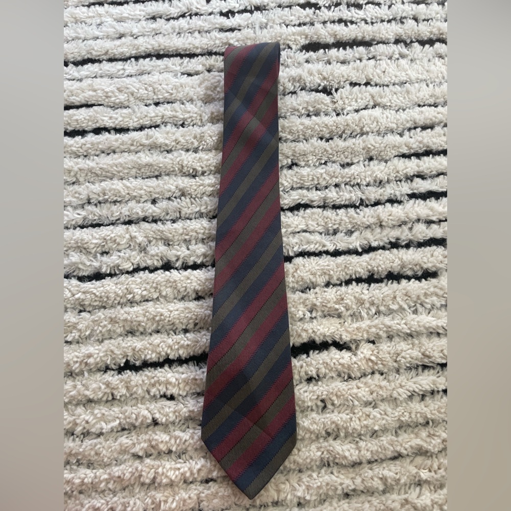 Vintage men’s Missoni neck tie